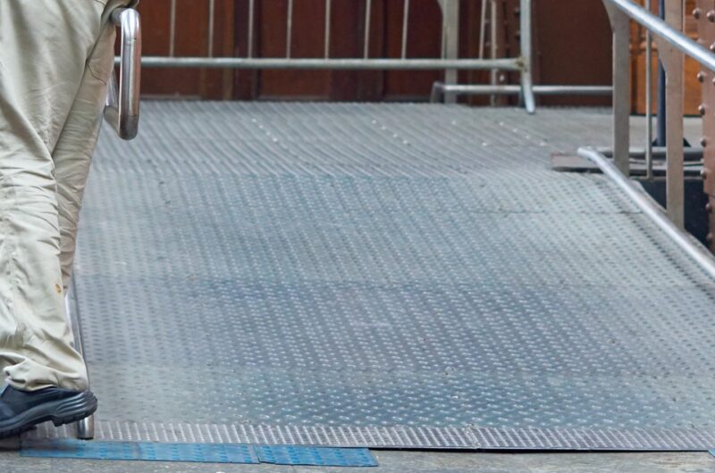 Wheelchair ramp
